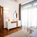 B&B Welcome 오스투니