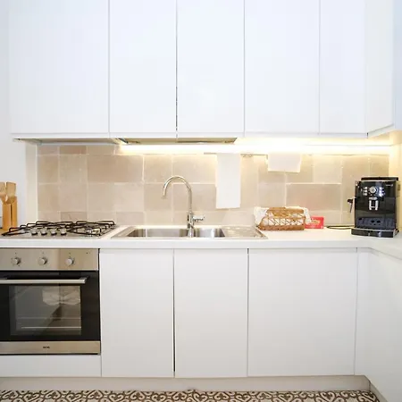 Welcome オストゥーニ