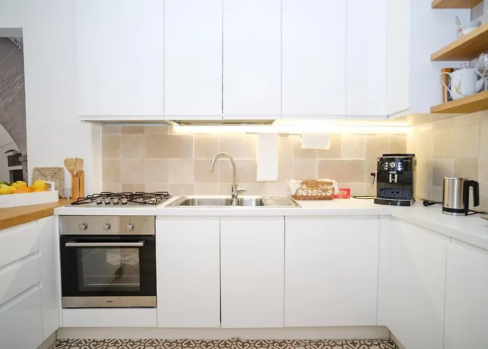 Welcome 奥斯图尼